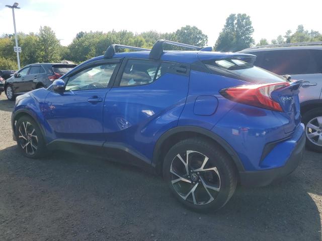 NMTKHMBX2JR042055 - 2018 TOYOTA C-HR XLE Niebieski zdjęcie 2