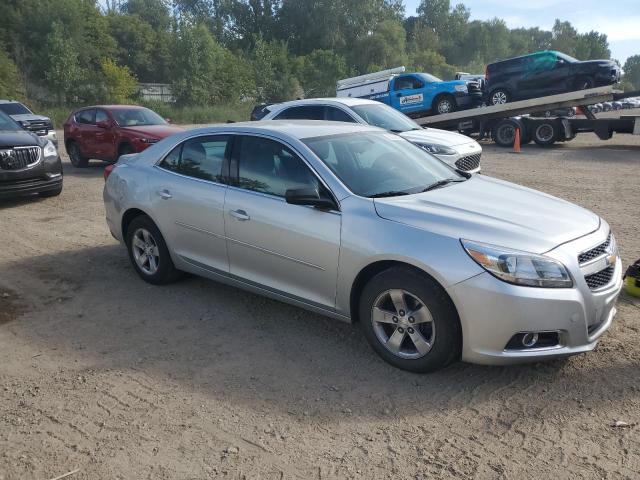 1G11B5SA4DF318667 - 2013 CHEVROLET MALIBU LS 银色 照片 4