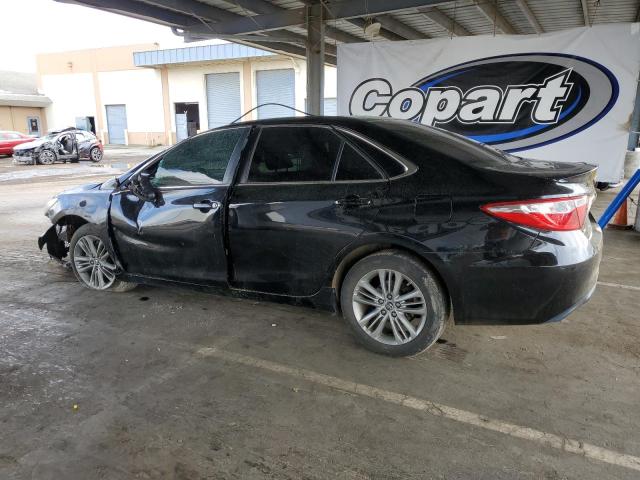 4T1BF1FK8GU171812 - 2016 TOYOTA CAMRY LE Schwarz Foto 2