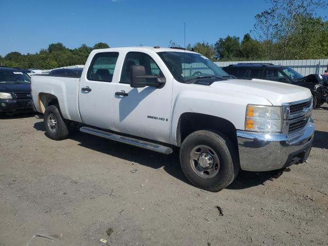 1GCHK43K59F190003 - 2009 CHEVROLET SILVERADO K2500 HEAVY DUTY WHITE photo 4