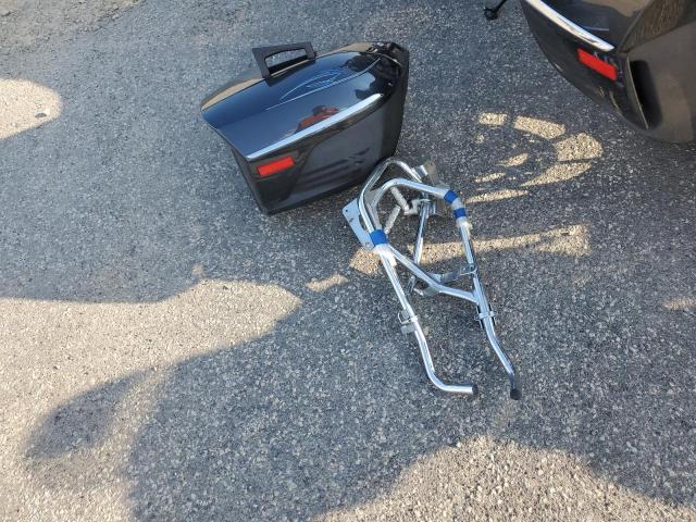 WB1061207DZZ24614 - 2013 BMW K1600 GTL BLACK photo 9