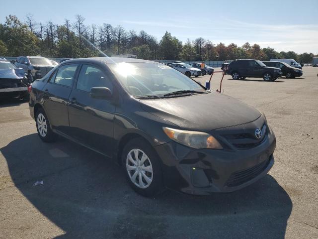 2T1BU4EE6BC603617 - 2011 TOYOTA COROLLA BASE Czarny zdjęcie 4