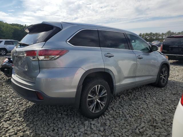 5TDJKRFHXGS247808 - 2016 TOYOTA HIGHLANDER XLE SILVER photo 3