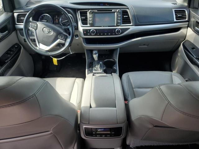 5TDJKRFHXGS247808 - 2016 TOYOTA HIGHLANDER XLE SILVER photo 8