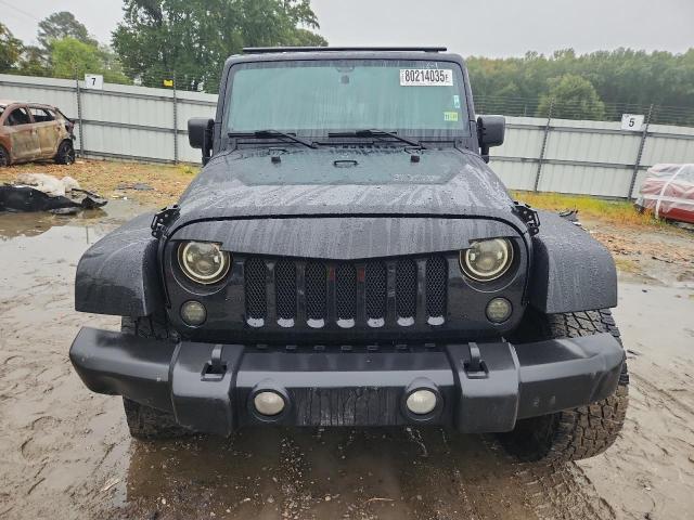 1J4HA5H10BL530149 - 2011 JEEP WRANGLER U SAHARA BLACK photo 5