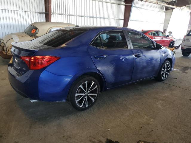 2T1BURHE8JC013085 - 2018 TOYOTA COROLLA L BLUE photo 3