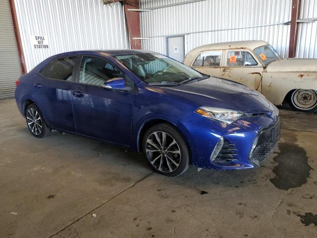 2T1BURHE8JC013085 - 2018 TOYOTA COROLLA L BLUE photo 4