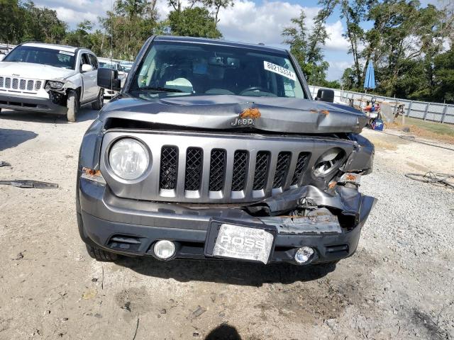 1C4NJRFB7DD274469 - 2013 JEEP PATRIOT LATITUDE GRAY photo 5