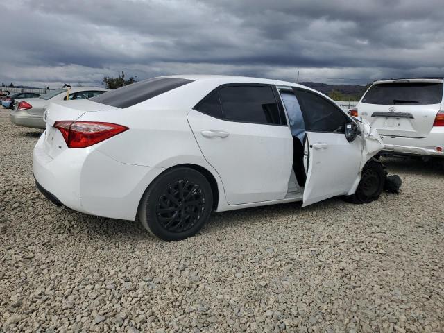 5YFBURHE8JP825499 - 2018 TOYOTA COROLLA L WHITE photo 3