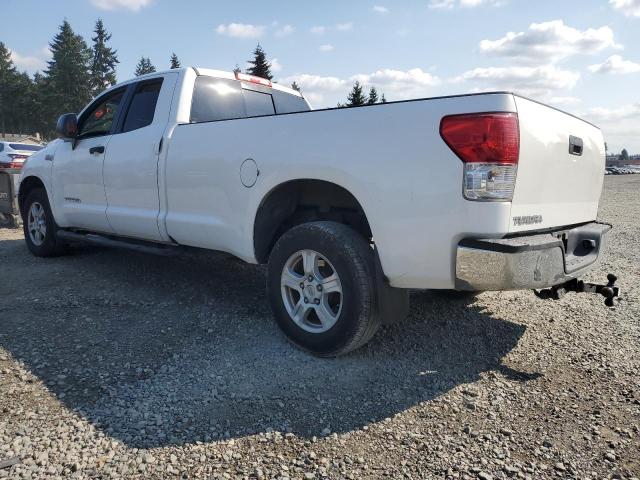 5TFCY5F15CX013552 - 2012 TOYOTA TUNDRA DOUBLE CAB SR5 WHITE photo 2