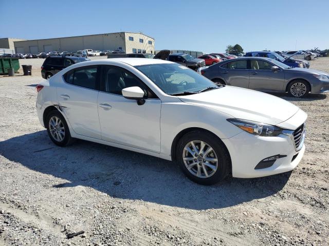 3MZBN1U72JM188636 - 2018 MAZDA 3 SPORT WHITE photo 4