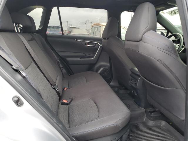 JTM16RFVXPD107151 - 2023 TOYOTA RAV4 SE 银色 照片 10