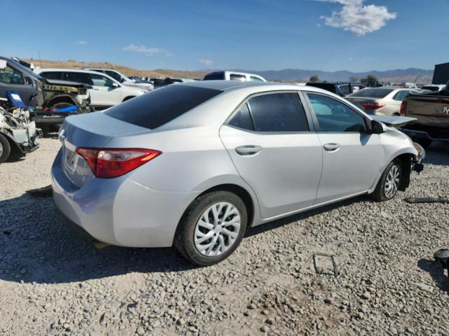 2T1BURHE7JC098713 - 2018 TOYOTA COROLLA L Silber Foto 3