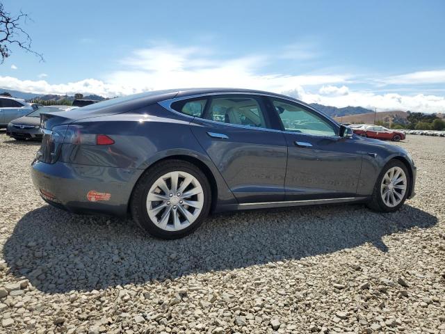 5YJSA1E29HF230526 - 2017 TESLA MODEL S رمادي صورة 3
