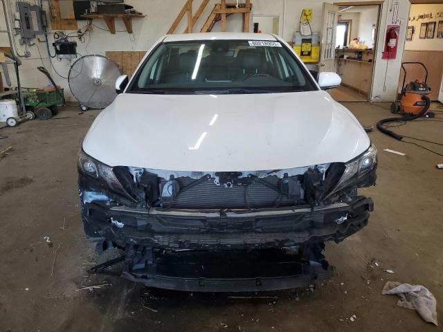 4T1G11BK6NU056231 - 2022 TOYOTA CAMRY SE WHITE photo 5