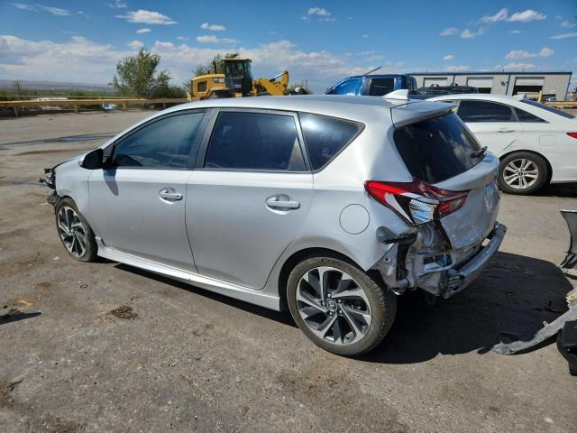 JTNKARJE3JJ564401 - 2018 TOYOTA COROLLA IM Сріблястий фото 2