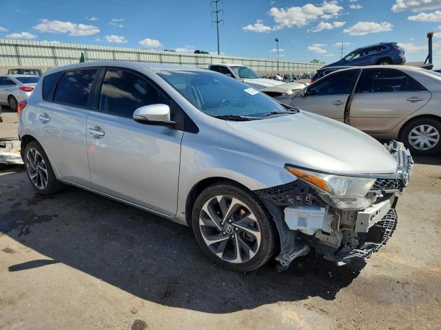 JTNKARJE3JJ564401 - 2018 TOYOTA COROLLA IM Сріблястий фото 4