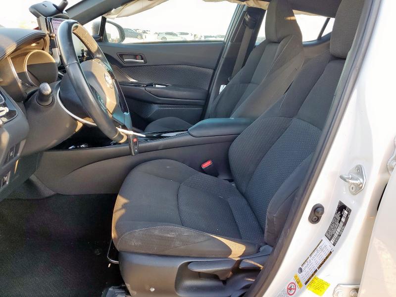 NMTKHMBX2KR090589 - 2019 TOYOTA C-HR XLE Blanco foto 7