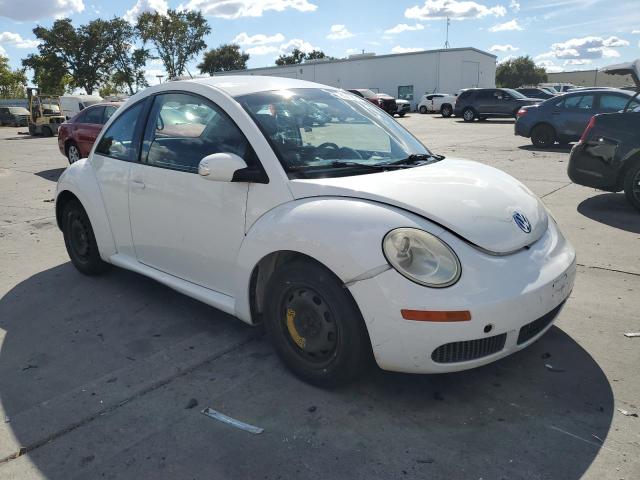 3VWPG3AG8AM020872 - 2010 VOLKSWAGEN NEW BEETLE Սպիտակ լուսանկար 4