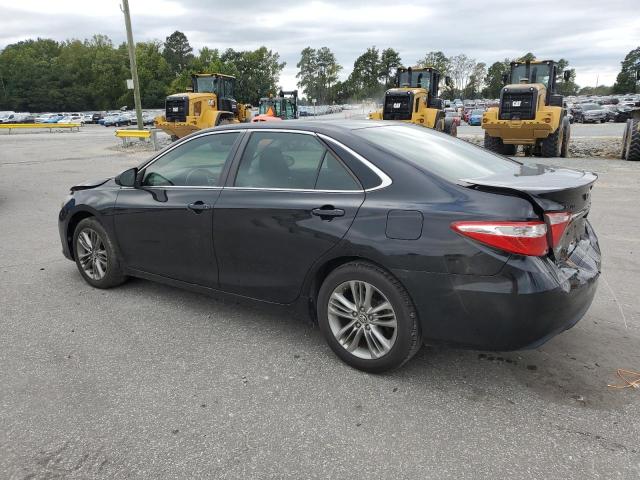 4T1BF1FK7GU132323 - 2016 TOYOTA CAMRY LE შავი ფოტო 2