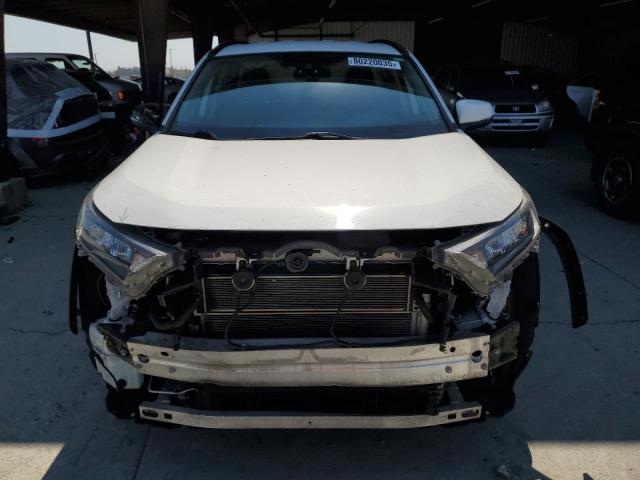 4T3MWRFV6LU005484 - 2020 TOYOTA RAV4 LE WHITE photo 5