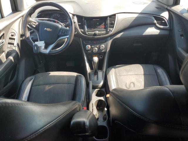 3GNCJLSB5LL122202 - 2020 CHEVROLET TRAX 1LT WHITE photo 8