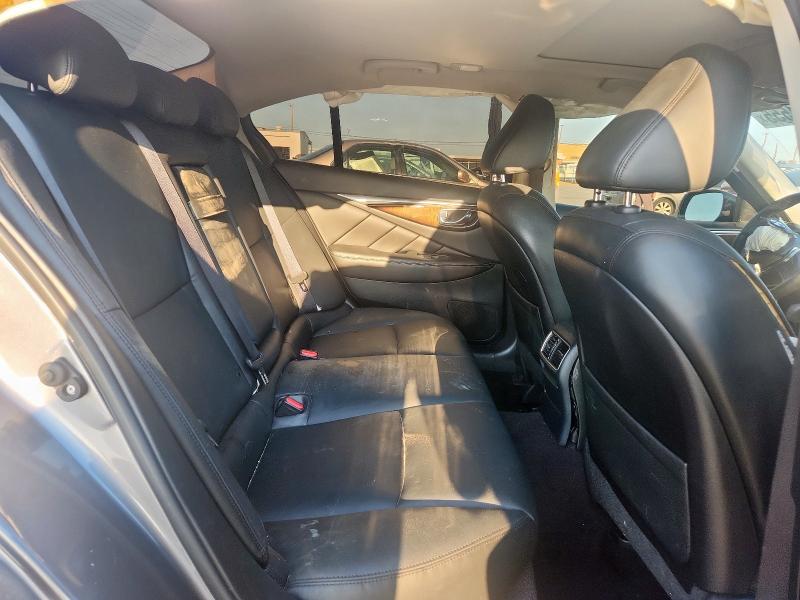 JN1EV7AP7JM592344 - 2018 INFINITI Q50 LUXE GRAY photo 10