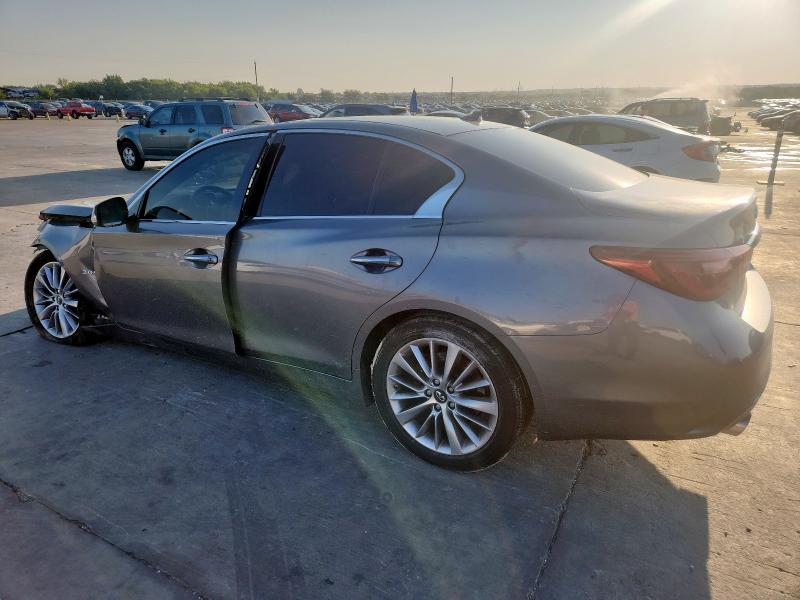 JN1EV7AP7JM592344 - 2018 INFINITI Q50 LUXE GRAY photo 2