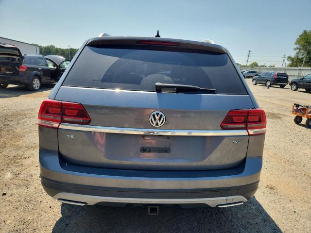 1V2CR2CA5JC578872 - 2018 VOLKSWAGEN ATLAS SE Gris foto 6