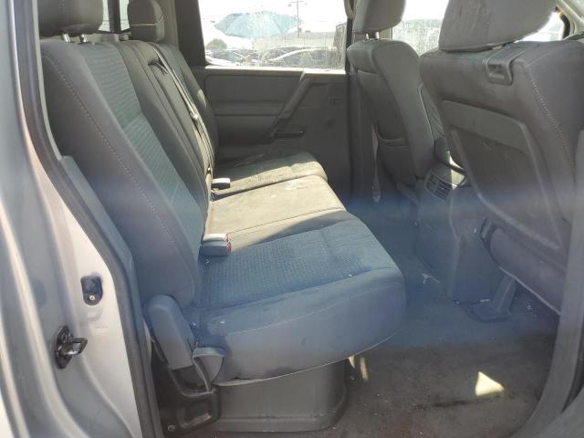 1N6BA07AX5N531749 - 2005 NISSAN TITAN XE SILVER photo 10