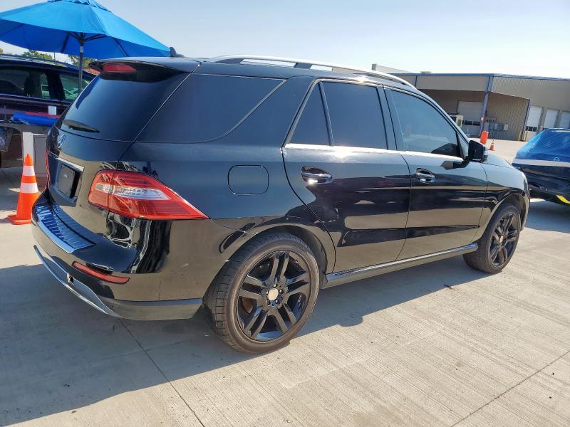 4JGDA5JB2FA570544 - 2015 MERCEDES-BENZ ML 350 BLACK photo 3