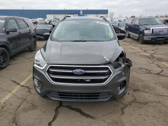 1FMCU9GD8JUA90633 - 2018 FORD ESCAPE SE GRAY photo 5