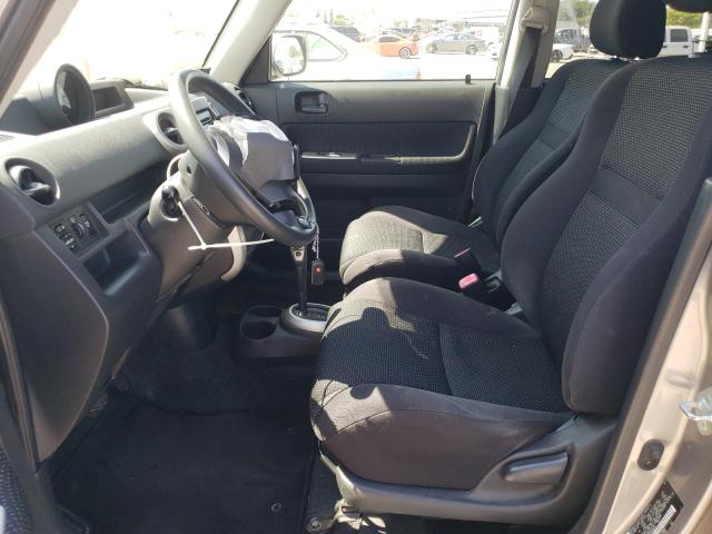 JTLKT324954000424 - 2005 TOYOTA SCION XB SILVER photo 7