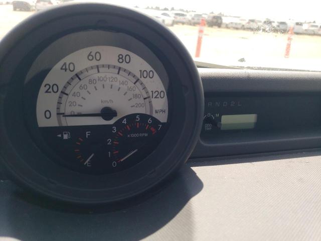 JTLKT324954000424 - 2005 TOYOTA SCION XB SILVER photo 9