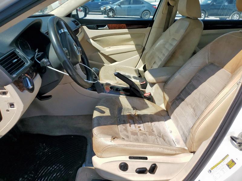 1VWCH7A37DC039936 - 2013 VOLKSWAGEN PASSAT SEL WHITE photo 7