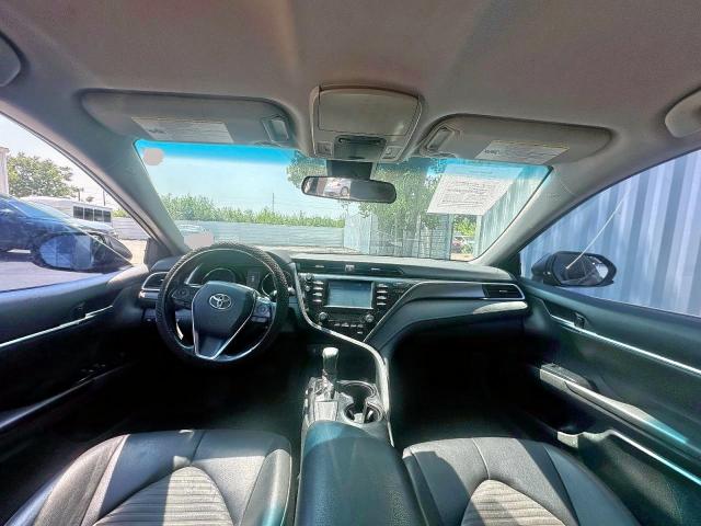 4T1B11HK2JU575143 - 2018 TOYOTA CAMRY L BLACK photo 9