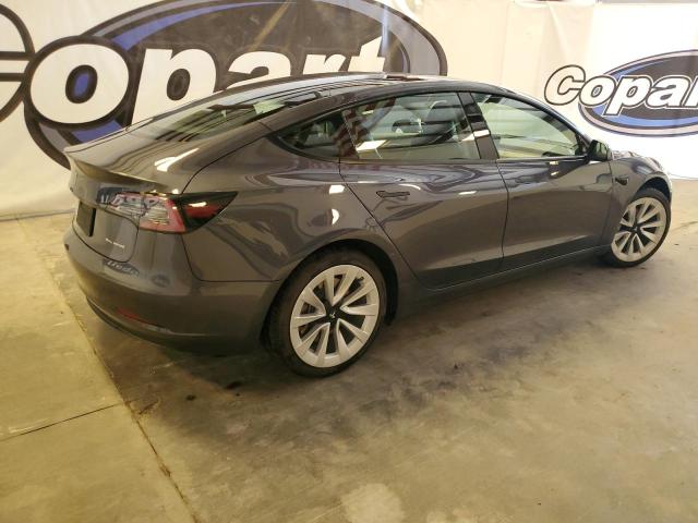 5YJ3E1EB0NF287198 - 2022 TESLA MODEL 3 GRAY photo 3