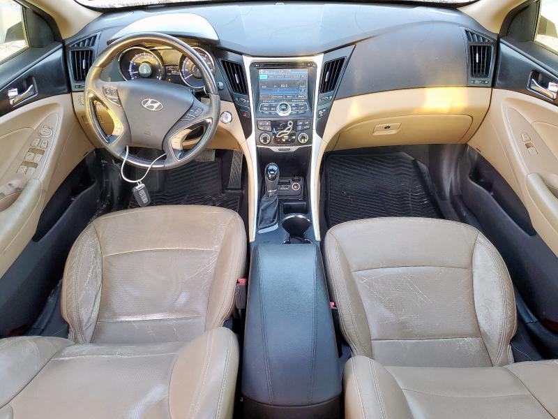 5NPEC4AC8DH660874 - 2013 HYUNDAI SONATA SE თეთრი ფოტო 8