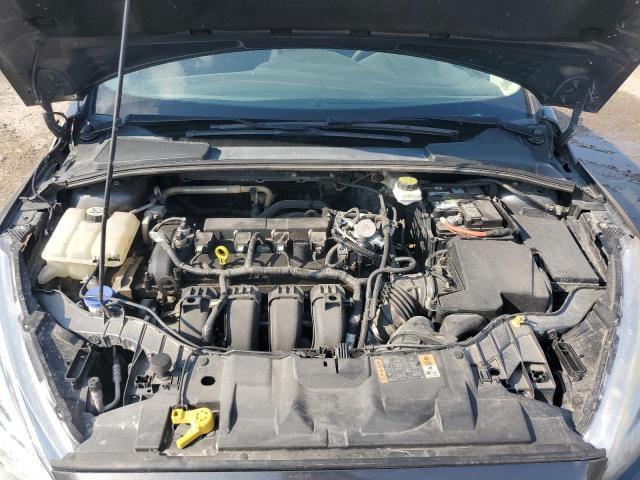 1FADP3E24JL308030 - 2018 FORD FOCUS S ნაცრისფერი ფოტო 11