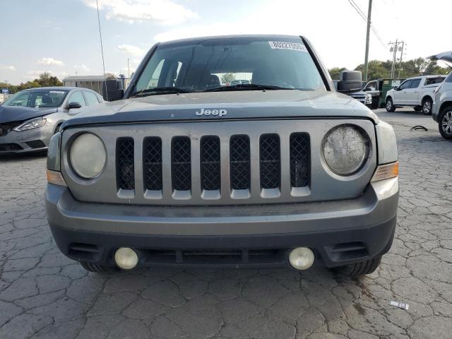 1C4NJPBA5CD605517 - 2012 JEEP PATRIOT SPORT GRAY photo 5