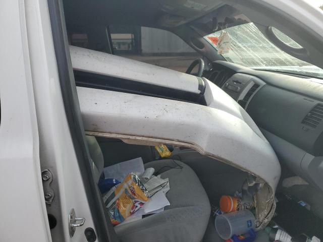 3TMJU62N58M068338 - 2008 TOYOTA TACOMA DOUBLE CAB PRERUNNER WHITE photo 12