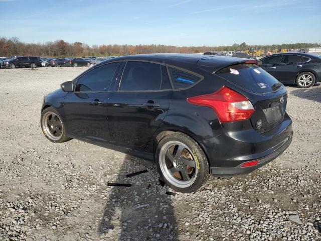 1FADP3K25DL187081 - 2013 FORD FOCUS SE BLACK photo 2