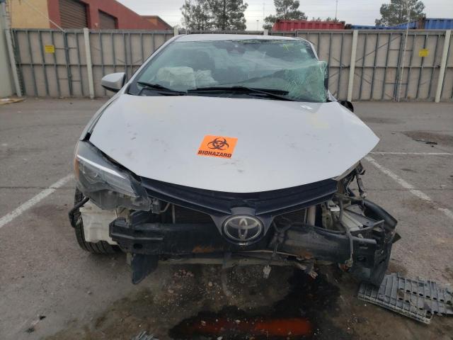 5YFBURHE5KP889906 - 2019 TOYOTA COROLLA L SILVER photo 5