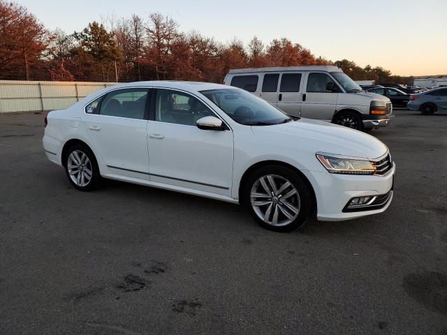 1VWGT7A38HC081926 - 2017 VOLKSWAGEN PASSAT SE WHITE photo 4