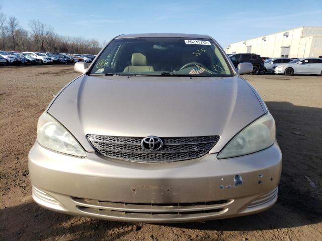 4T1BE30K62U564966 - 2002 TOYOTA CAMRY LE BEIGE photo 5