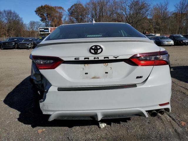 4T1G11AK9NU064194 - 2022 TOYOTA CAMRY SE ნაცრისფერი ფოტო 6