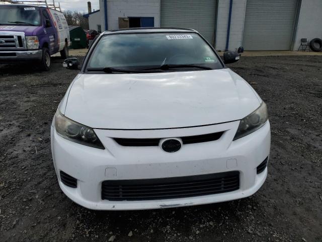 JTKJF5C79C3027749 - 2012 TOYOTA SCION TC WHITE photo 5