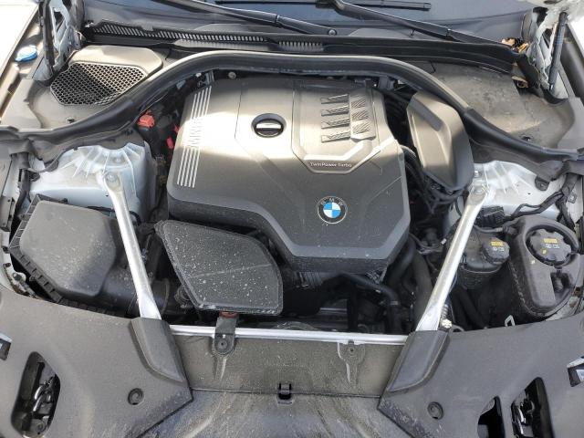 WBA53BH01NWX44060 - 2022 BMW 530 I WHITE photo 11