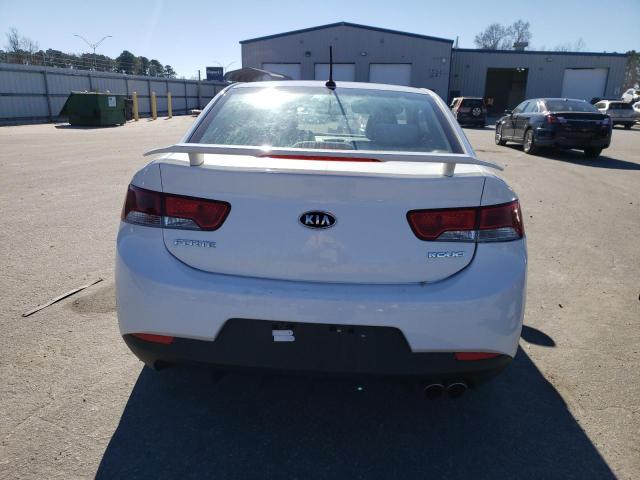 KNAFU6A27C5569739 - 2012 KIA FORTE EX WHITE photo 6