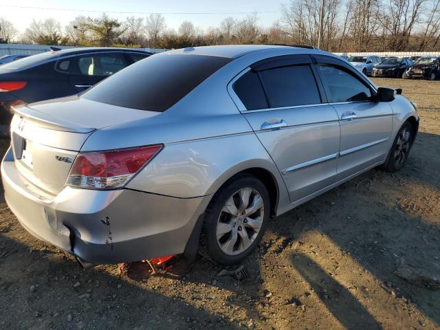 1HGCP3F82AA014728 - 2010 HONDA ACCORD EXL SILVER photo 3